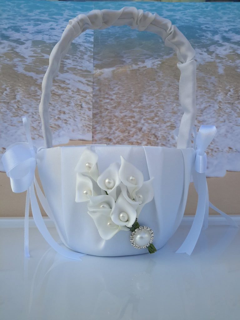 Wedding accessories flower girl basket