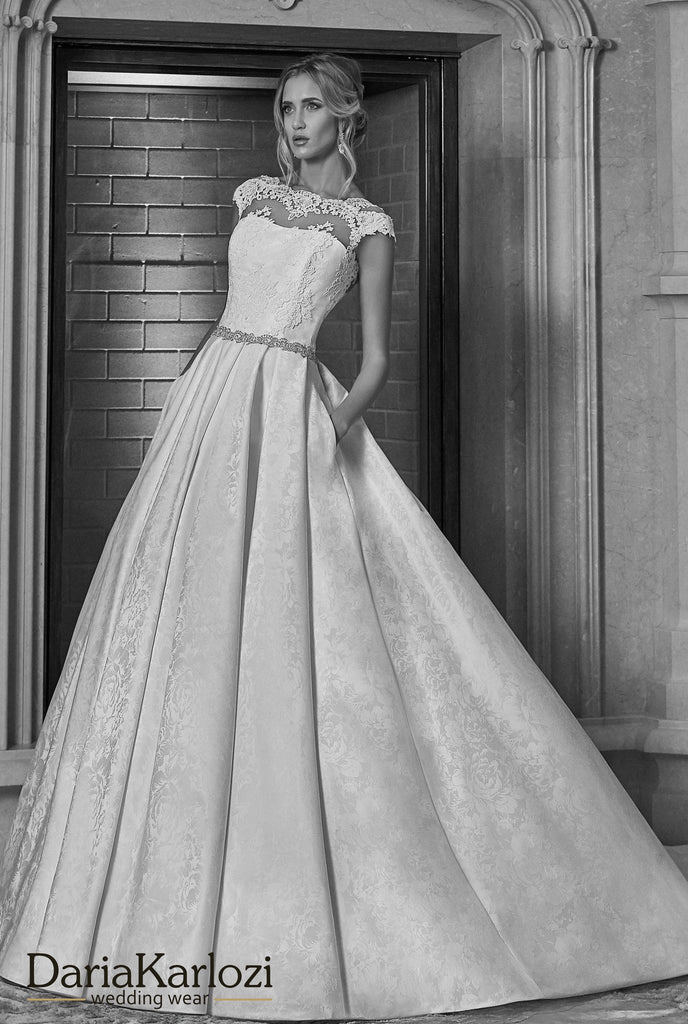Ivory lace satin wedding dress ball gown A-line