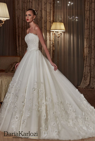 Ivory lace wedding dress ball gown A-Line strapless