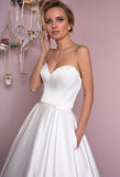Lace satin strapless white ivory princess ball gow lace A-Line wedding dress