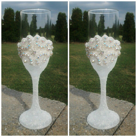 Wedding accessories 2 pcs champagne glasses