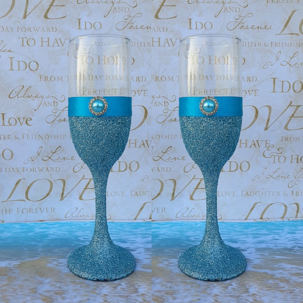 Wedding accessories 2 pcs champagne glasses