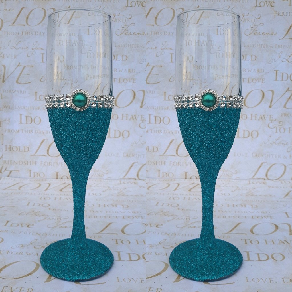 Wedding accessories 2 pcs champagne glasses