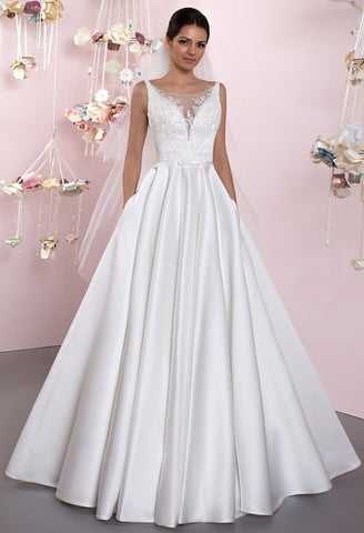 Lace princess ball gown lace A-Line wedding dress