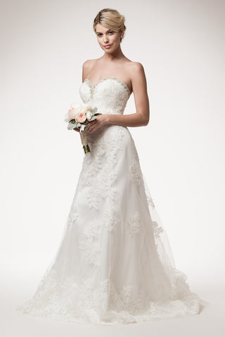 Wedding dress lace STRAPLESS, SWEETHEART, TRUMPET