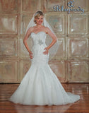 Lace beading mermaid gown wedding dress
