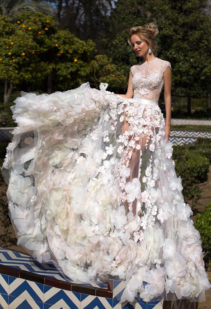 Lace  ivory princess ball gown lace A-Line wedding dress