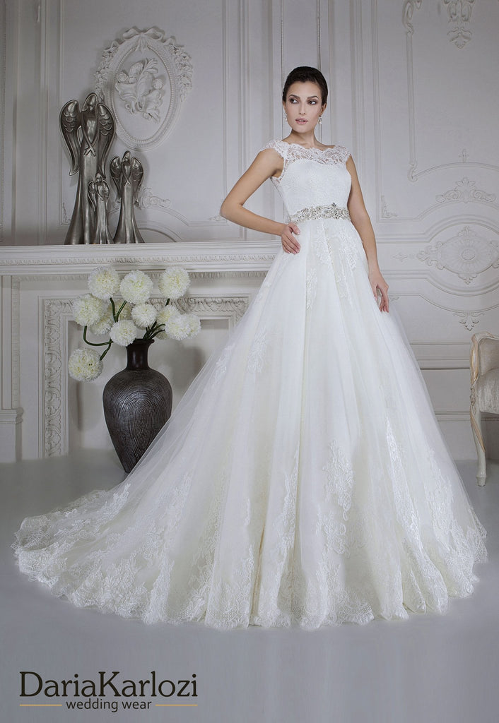 Ivory lace tulle wedding dress trumpet mermaid short sleeve