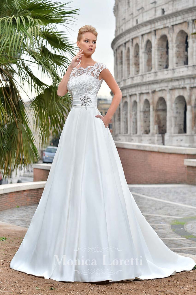 Lace A-line ball Gown Wedding Dress