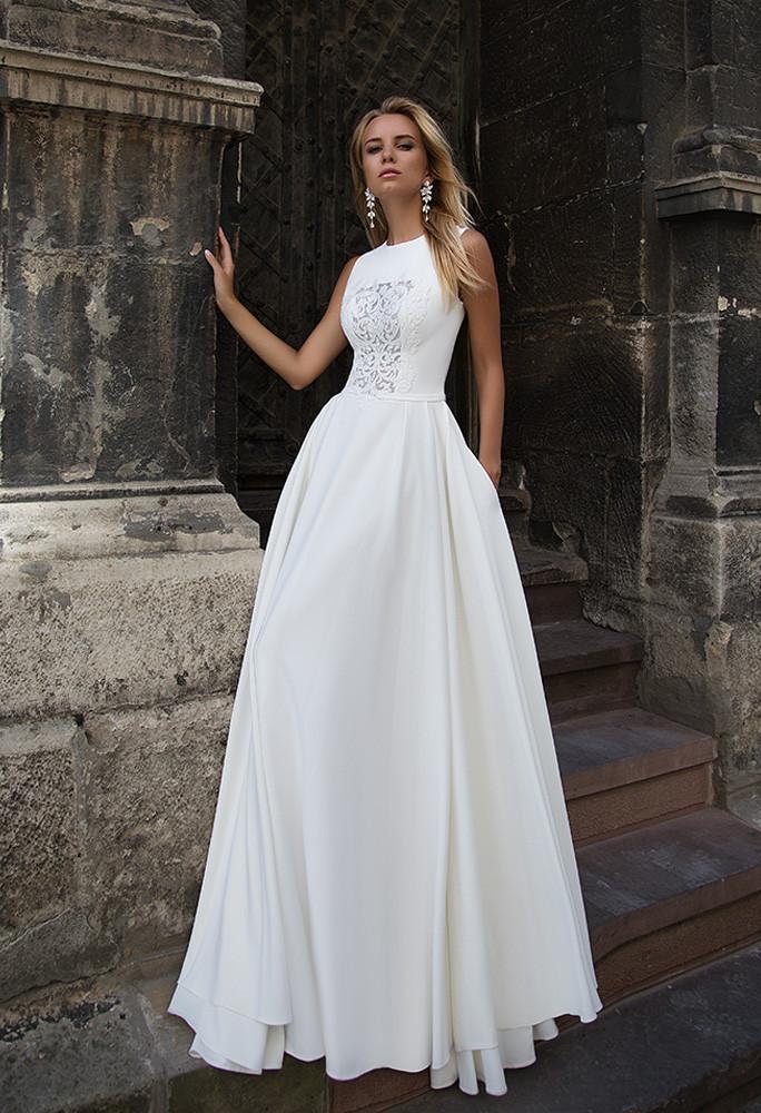 Lace sleeve white ivory princess ball gow lace A-Line wedding dress